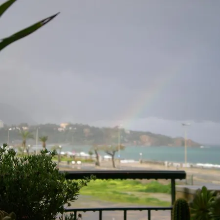 Orizzonte 3* تْشيفالو