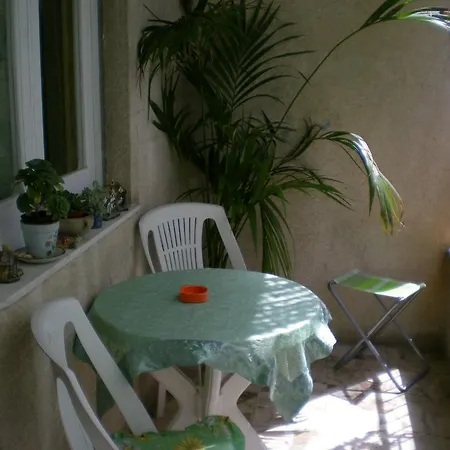 Orizzonte Couette-café 3*
